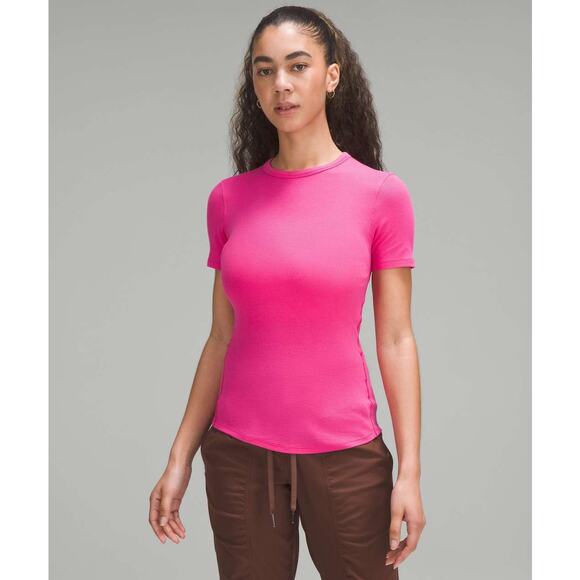 Lululemon Hold Tight Short Sleeve Shirt in Sonic Pink - Picture 1 of 6